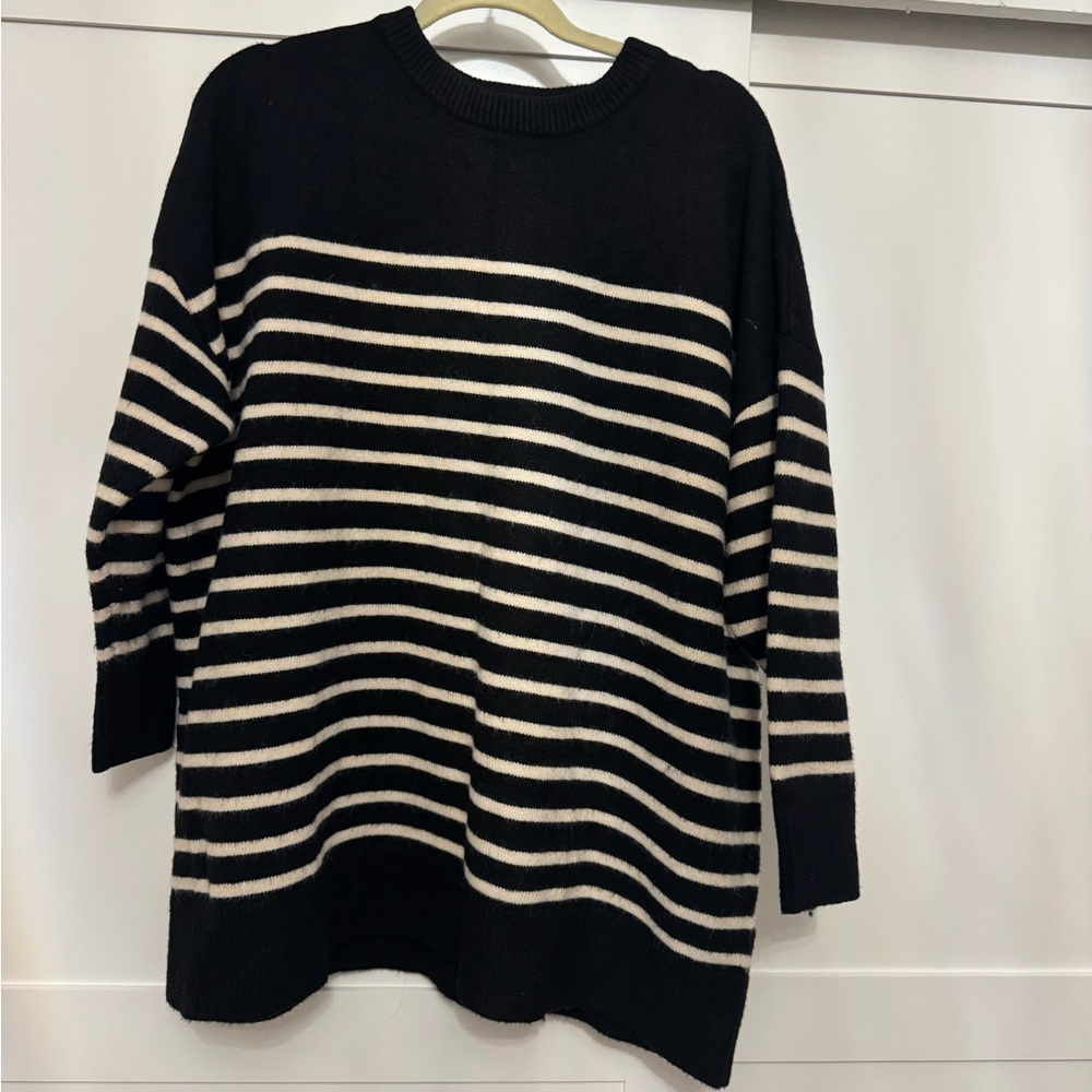 Zara Black Knit Sweater